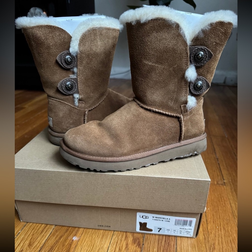 UGG Women’s  Marciela II Chestnut Boots